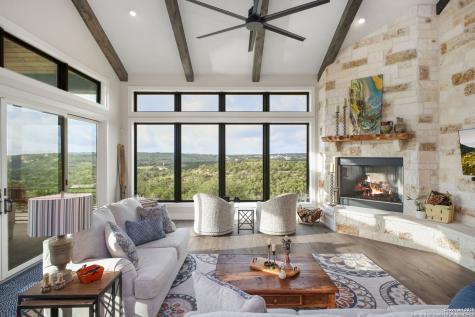 1023 Comanche Ridge New Braunfels TX 78132