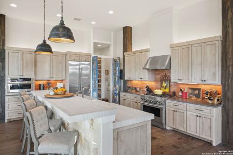 1023 Comanche Ridge New Braunfels TX 78132