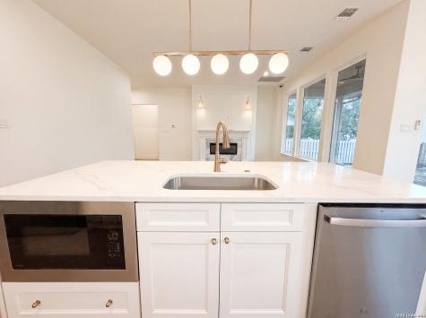 4211 Honeycomb Street San Antonio TX 78230
