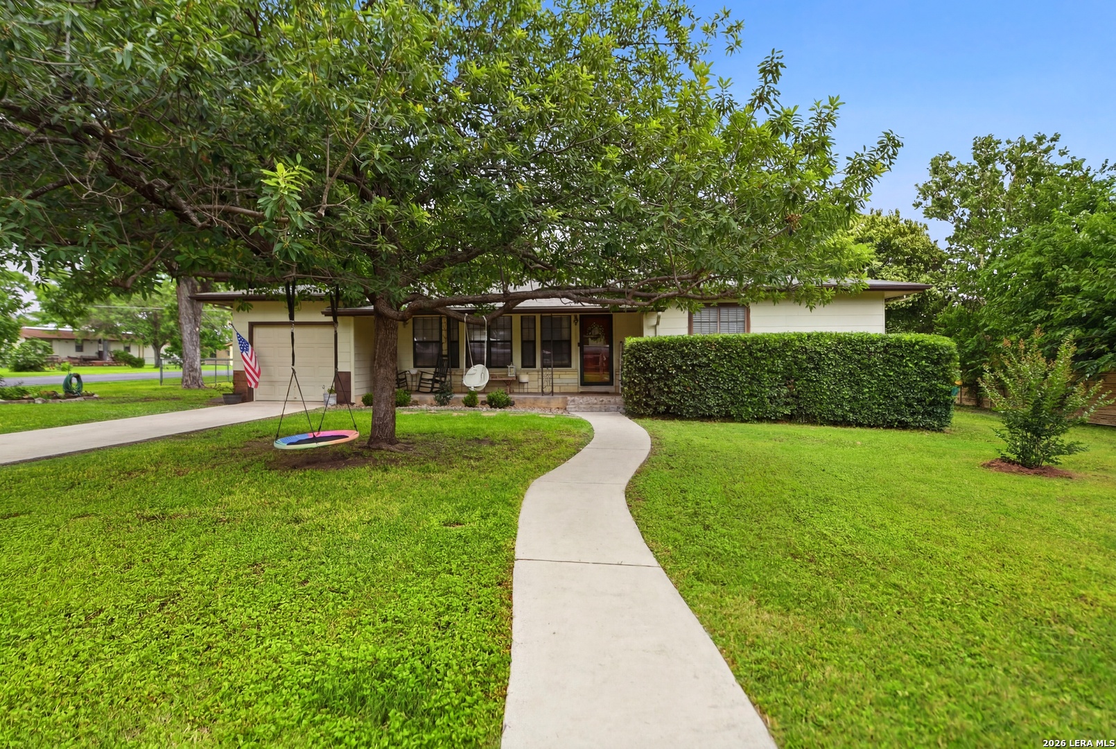 301 Avenue A Converse TX 78109