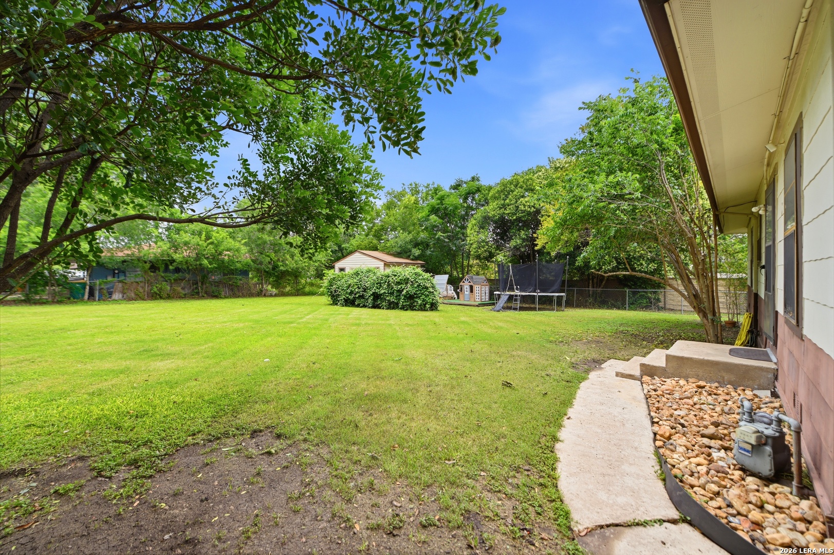 301 Avenue A Converse TX 78109