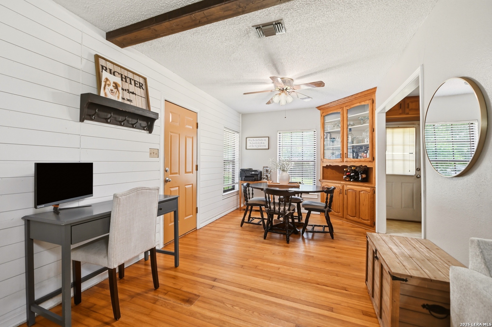 301 Avenue A Converse TX 78109