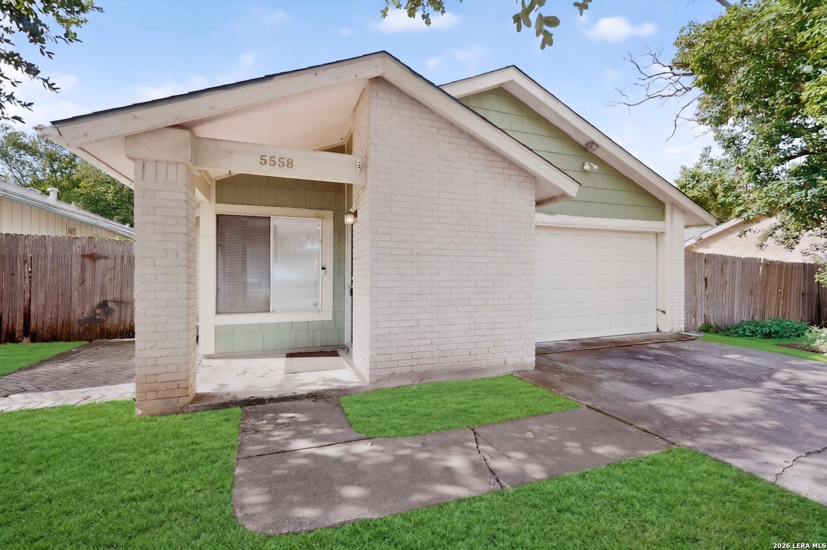 5558 Kissing Oak San Antonio TX 78247