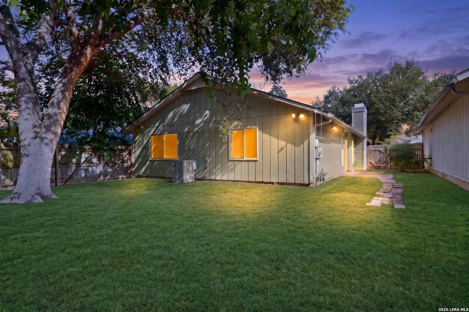 5558 Kissing Oak San Antonio TX 78247