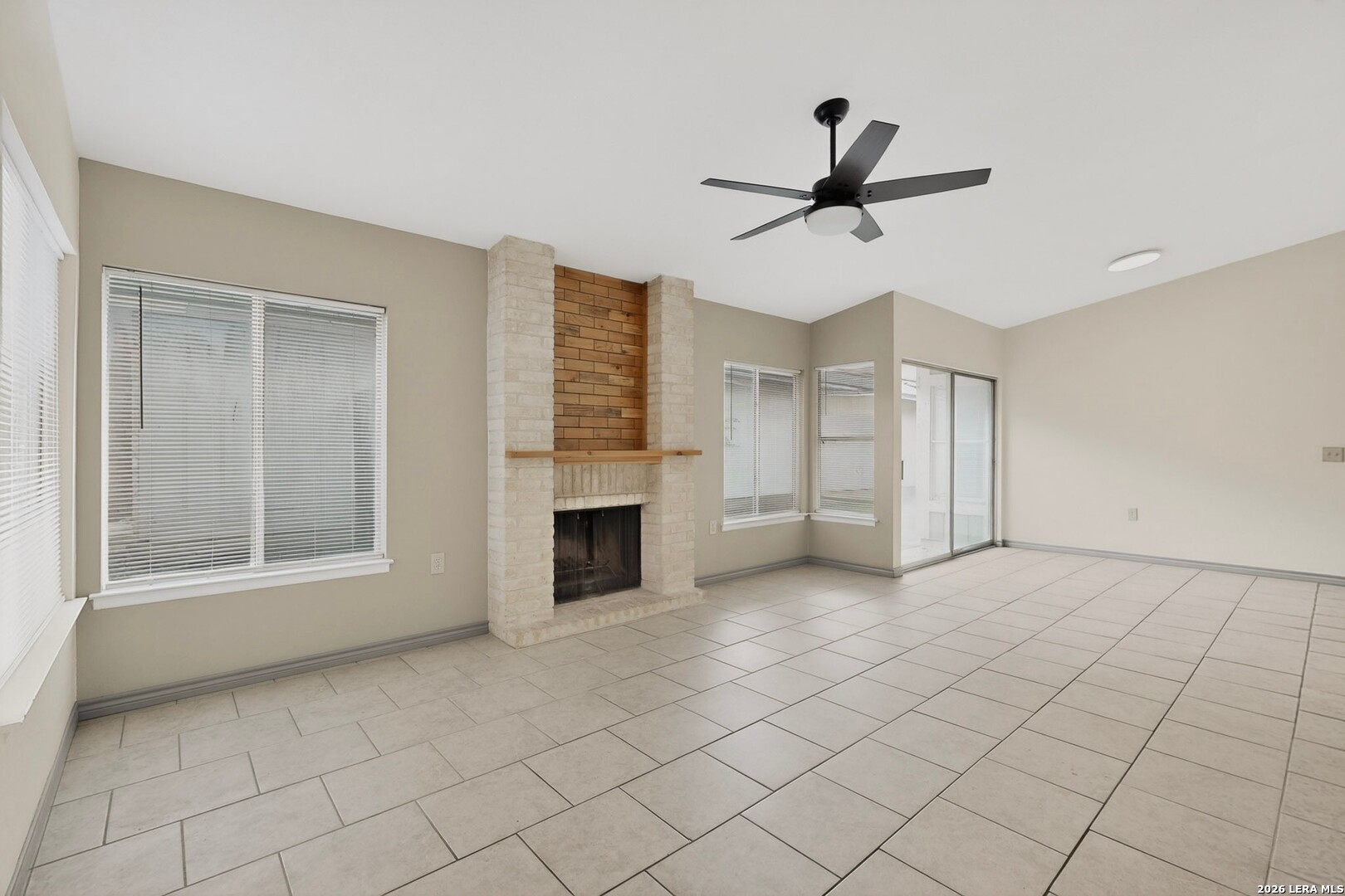 5558 Kissing Oak San Antonio TX 78247