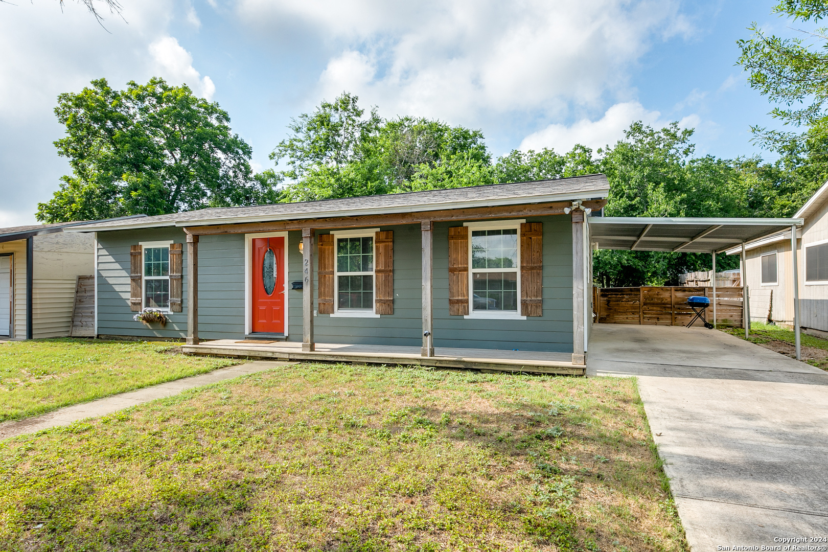 246 E Hutchins Place San Antonio TX 78221