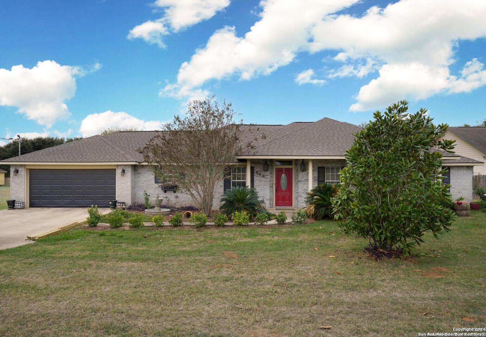 443 4th Street Floresville TX 78114
