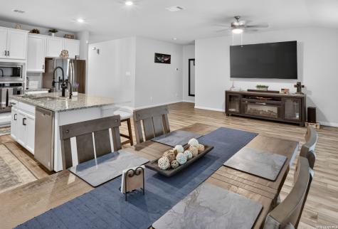2402 Pitcher Ranch San Antonio TX 78253