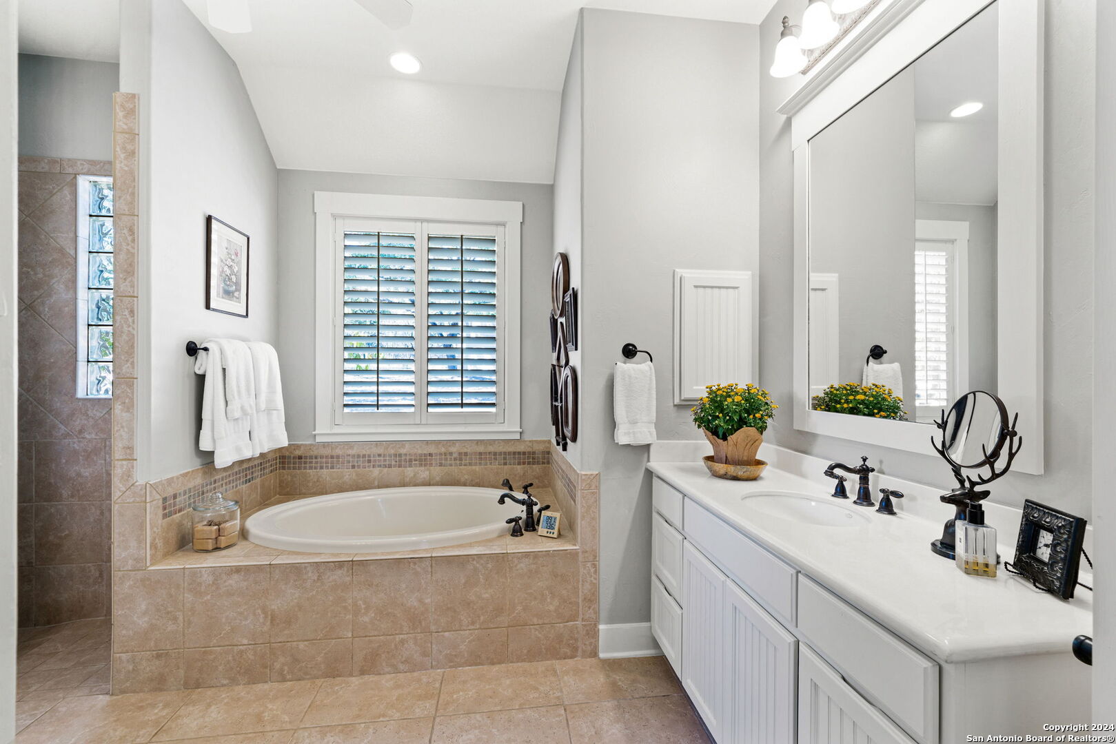 1420 Waterstone Boerne TX 78006