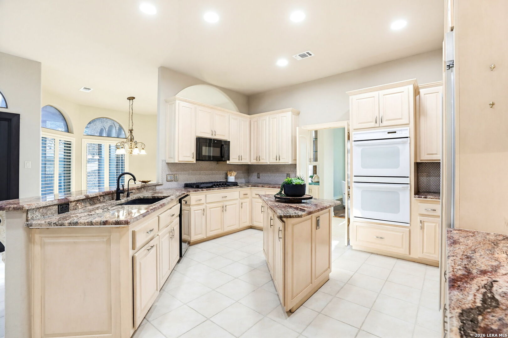 136 Westcourt Lane San Antonio TX 78257