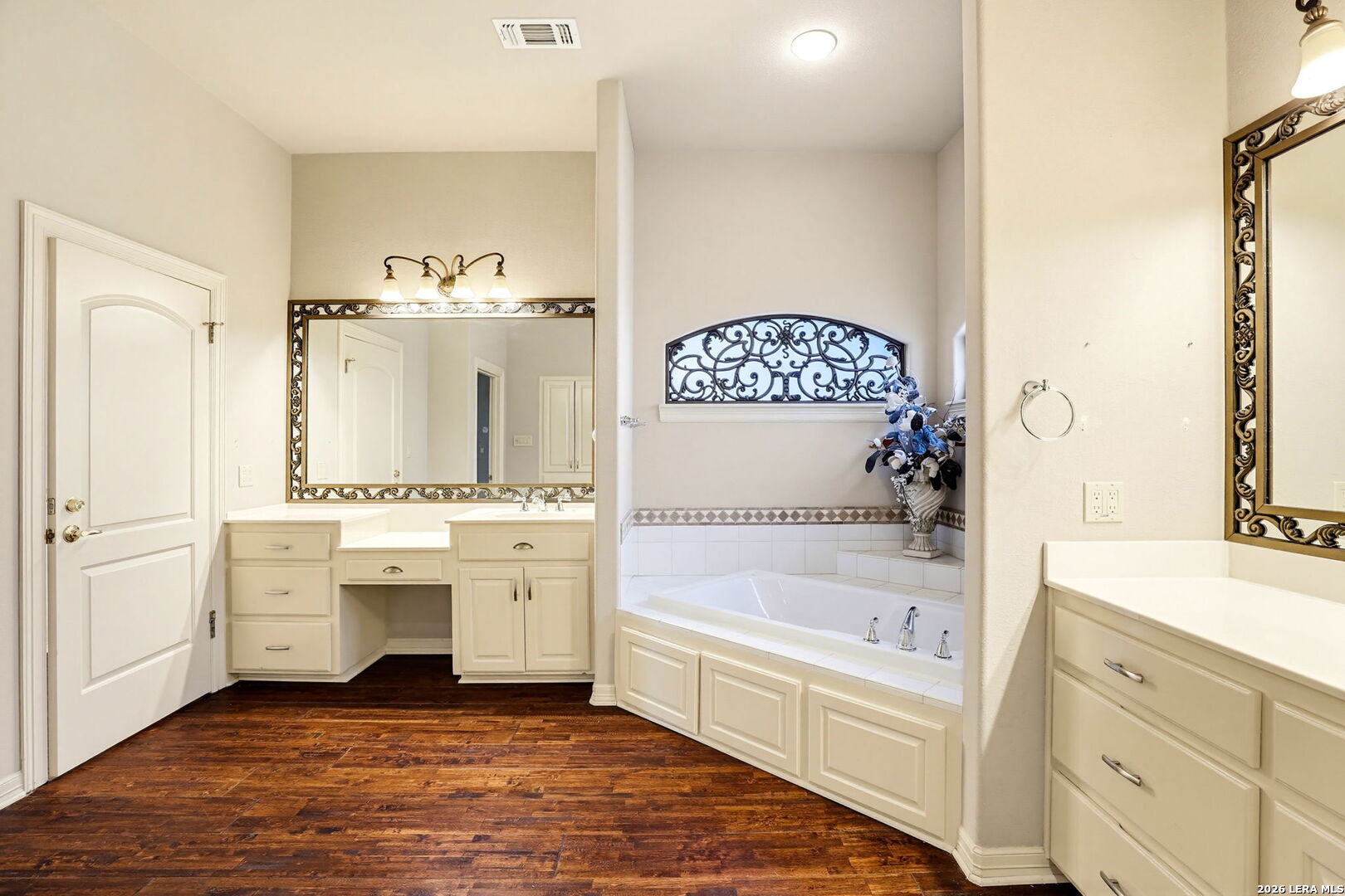136 Westcourt Lane San Antonio TX 78257