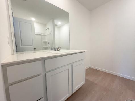 129 Amy Alley San Antonio TX 78253