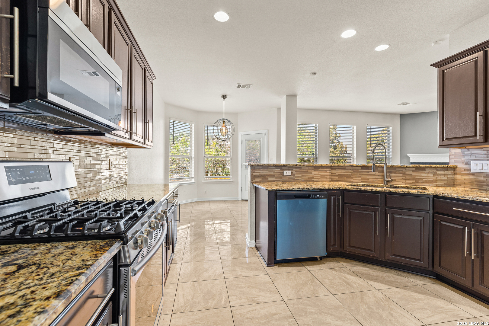 1223 Knights Cross San Antonio TX 78258