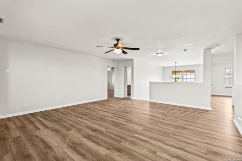 1223 Knights Cross San Antonio TX 78258
