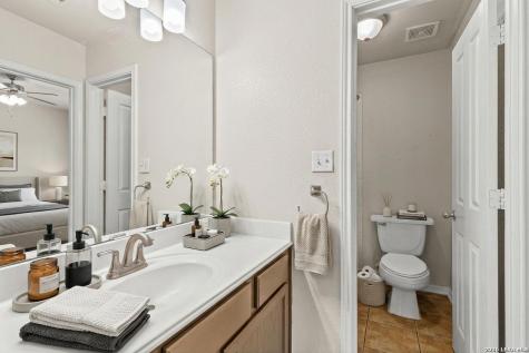 1223 Knights Cross San Antonio TX 78258