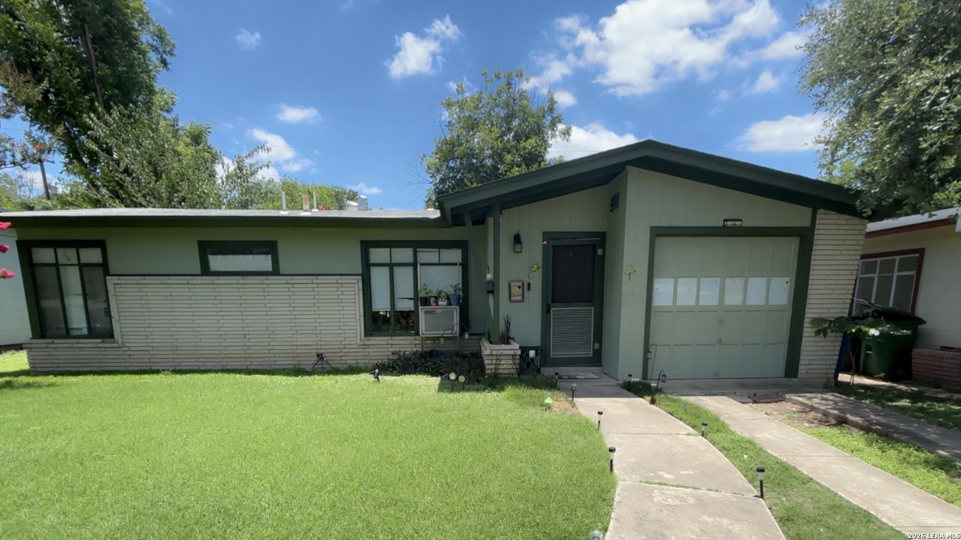 106 Cyril San Antonio TX 78218