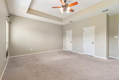 100 Fairway Floresville TX 78114