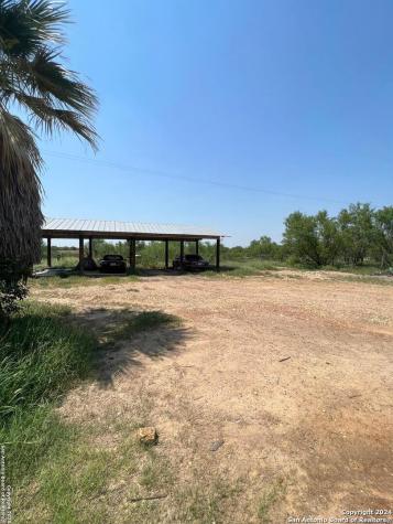 3511 Highway 85 Carrizo Springs TX 78834
