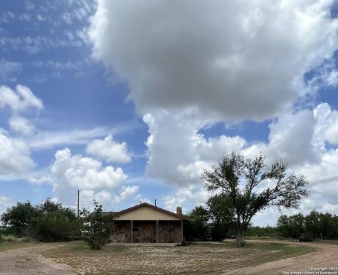3511 Highway 85 Carrizo Springs TX 78834