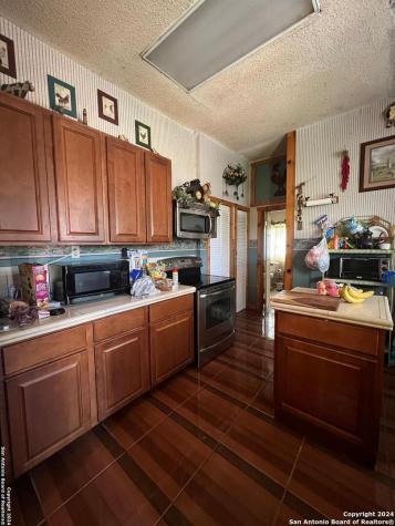3511 Highway 85 Carrizo Springs TX 78834
