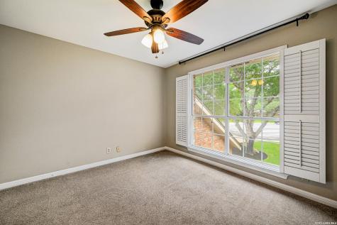 15602 Rose Crest San Antonio TX 78248