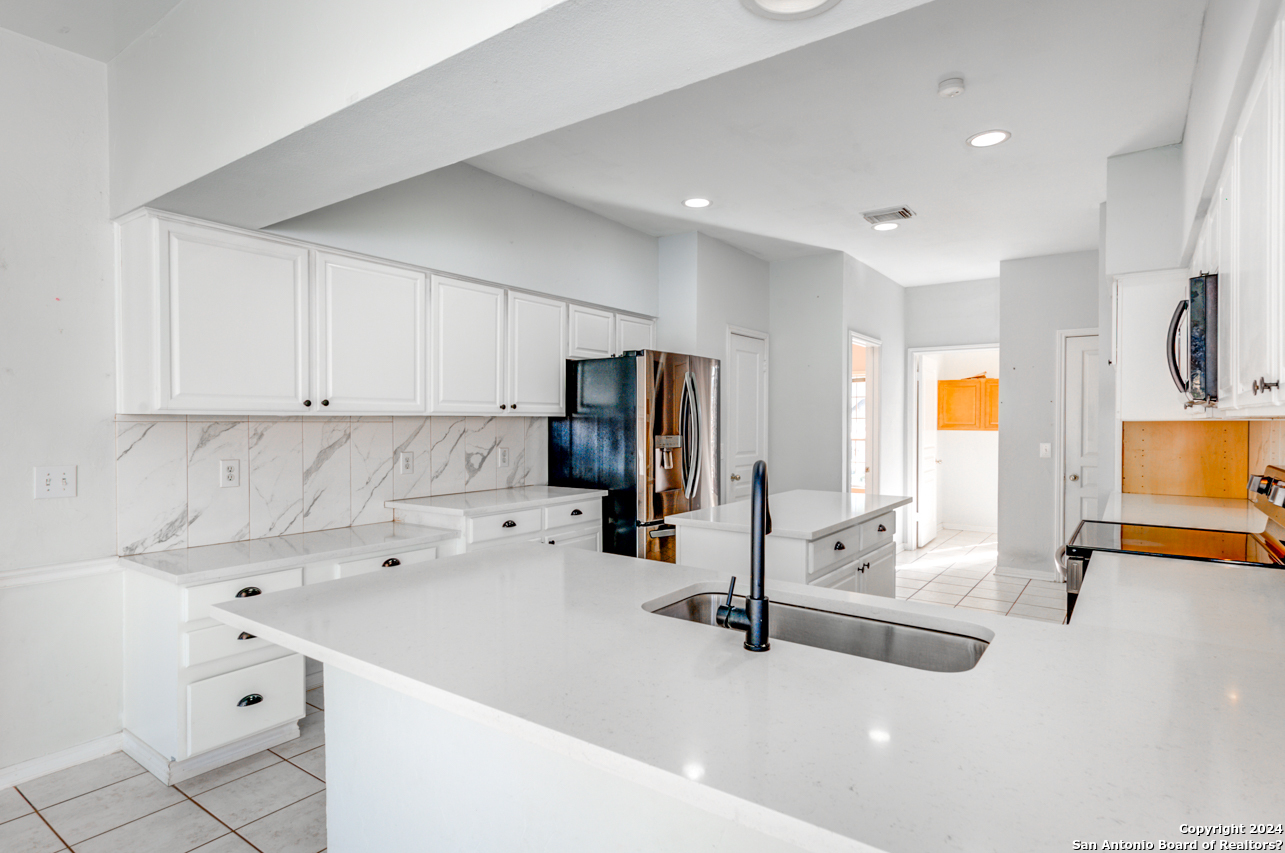 8839 Goodwick Heights San Antonio TX 78254