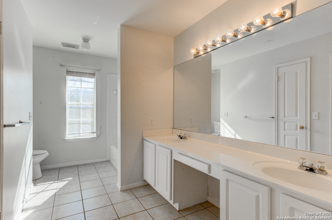 8839 Goodwick Heights San Antonio TX 78254