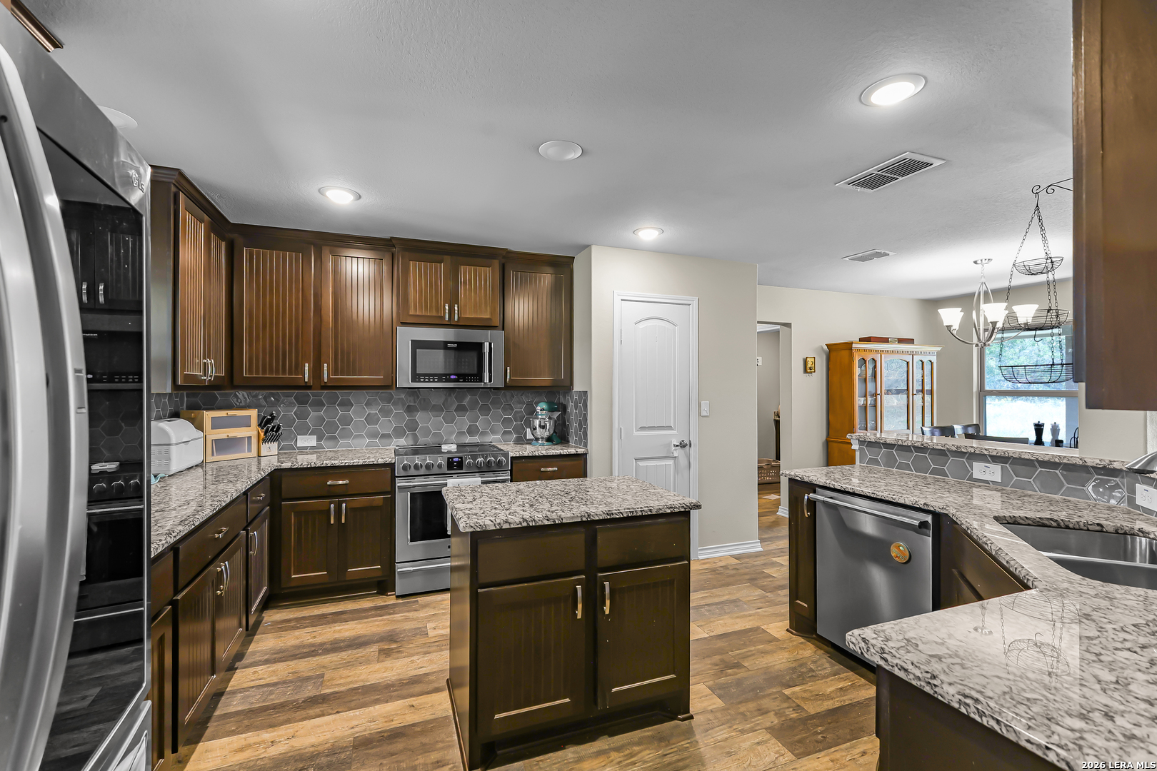 4317 County Road 251 Hondo TX 78861