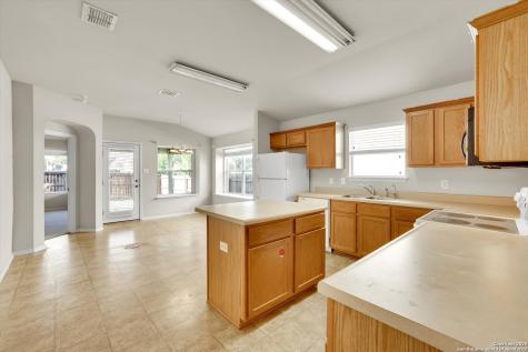 3939 Nuttall Oak San Antonio TX 78223