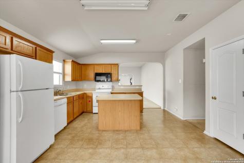 3939 Nuttall Oak San Antonio TX 78223
