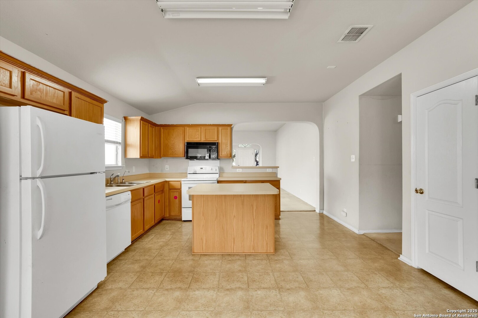 3939 Nuttall Oak San Antonio TX 78223
