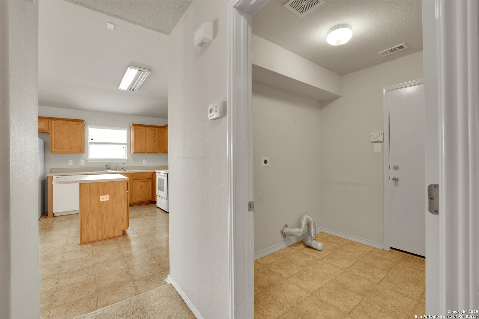 3939 Nuttall Oak San Antonio TX 78223