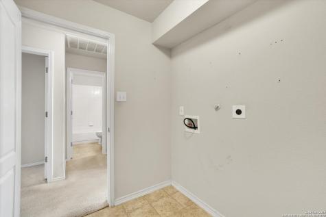 3939 Nuttall Oak San Antonio TX 78223