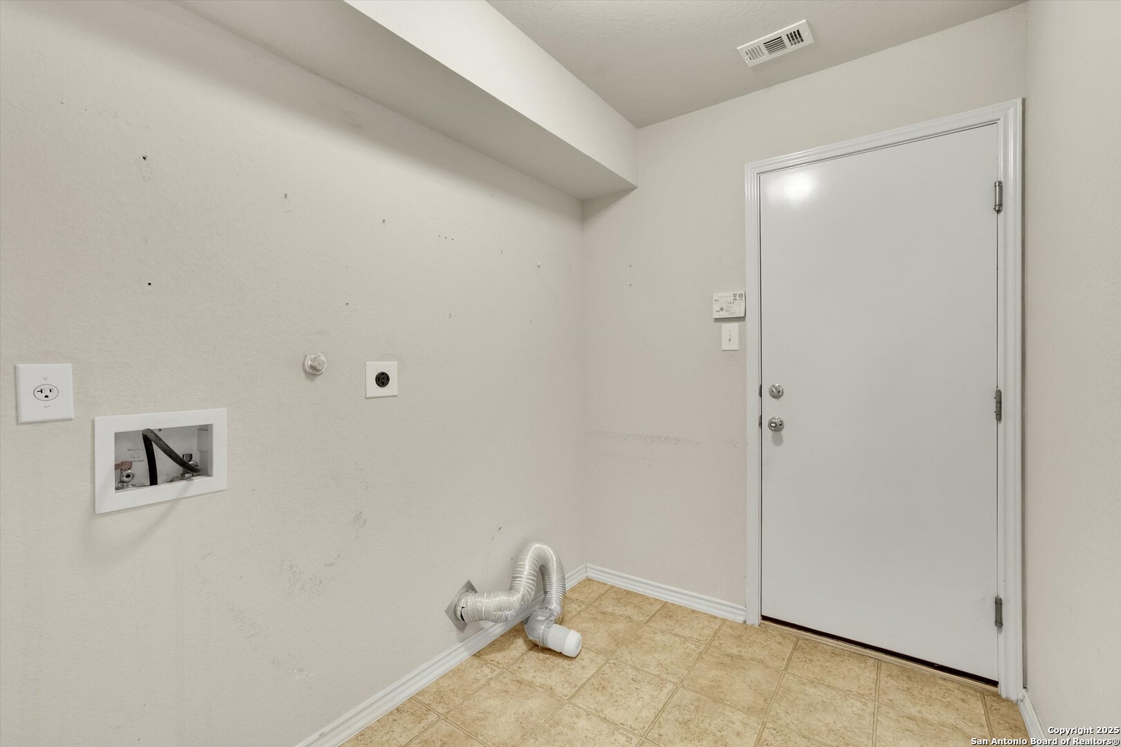 3939 Nuttall Oak San Antonio TX 78223