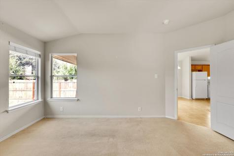 3939 Nuttall Oak San Antonio TX 78223