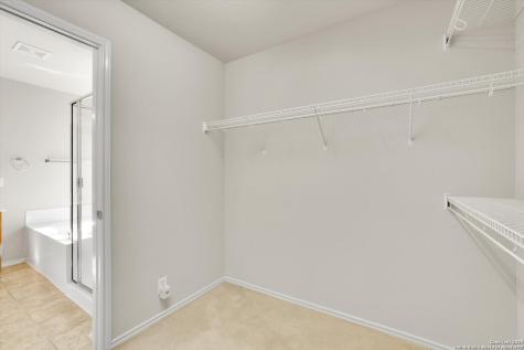 3939 Nuttall Oak San Antonio TX 78223