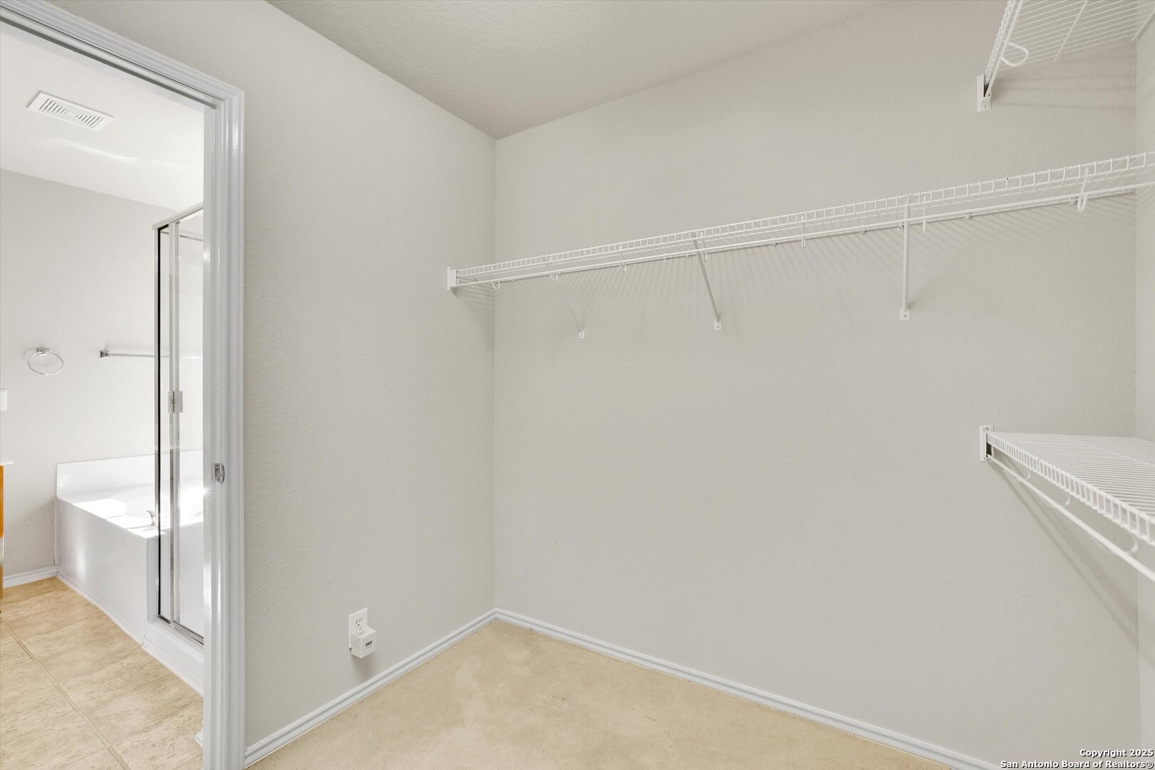 3939 Nuttall Oak San Antonio TX 78223