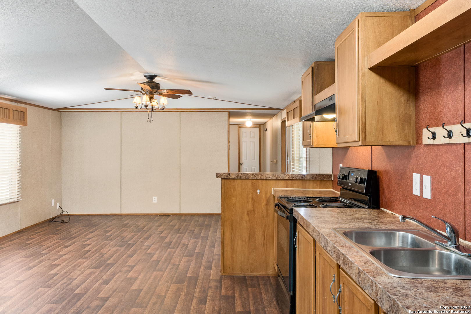 311 N Reed Street Pleasanton TX 78064