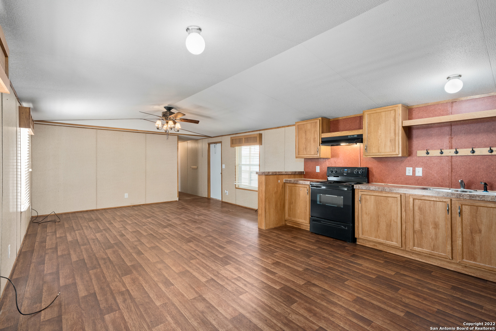 311 N Reed Street Pleasanton TX 78064