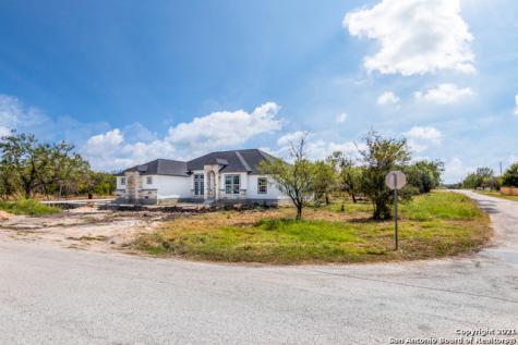 1035 County Road 3822 San Antonio TX 78253