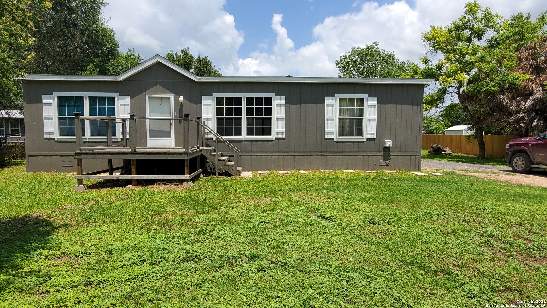 221 Shady Lane Seguin TX 78155