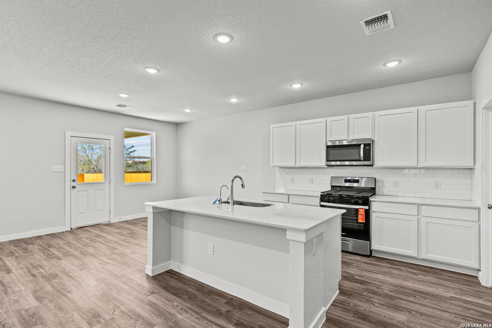 9947 Chavaneaux Landing San Antonio TX 78221