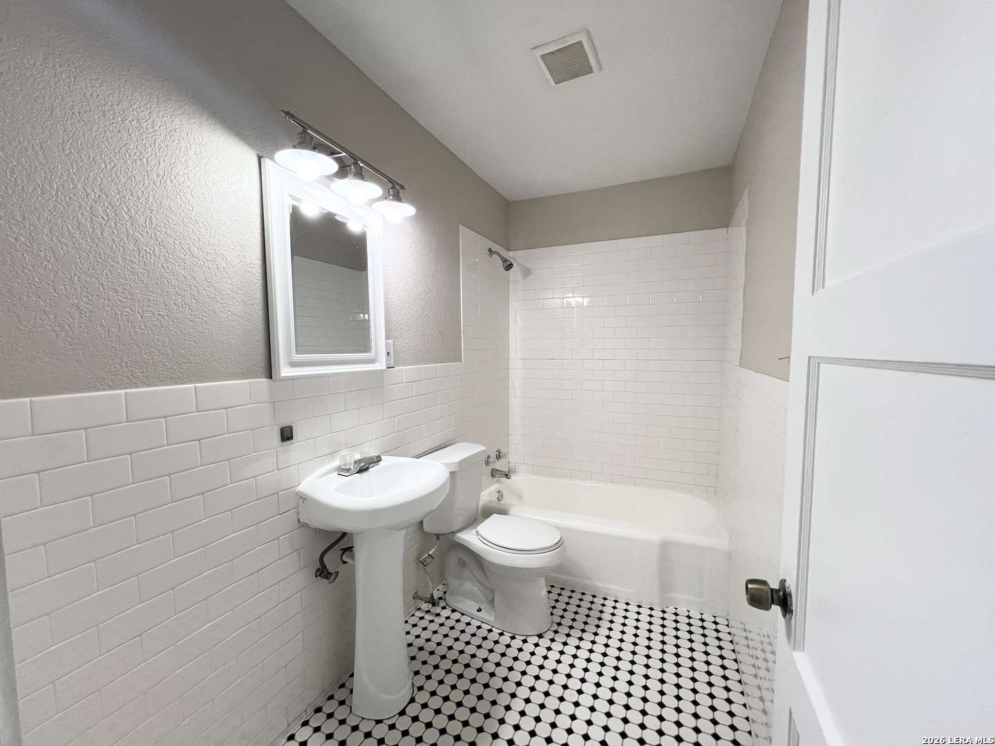 1619 Mardell San Antonio TX 78201
