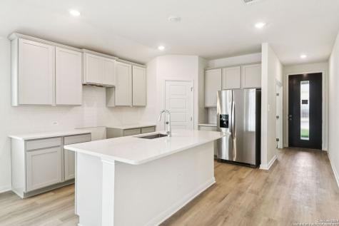 9634 Grand Via Boulevard Converse TX 78109