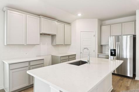 9634 Grand Via Boulevard Converse TX 78109