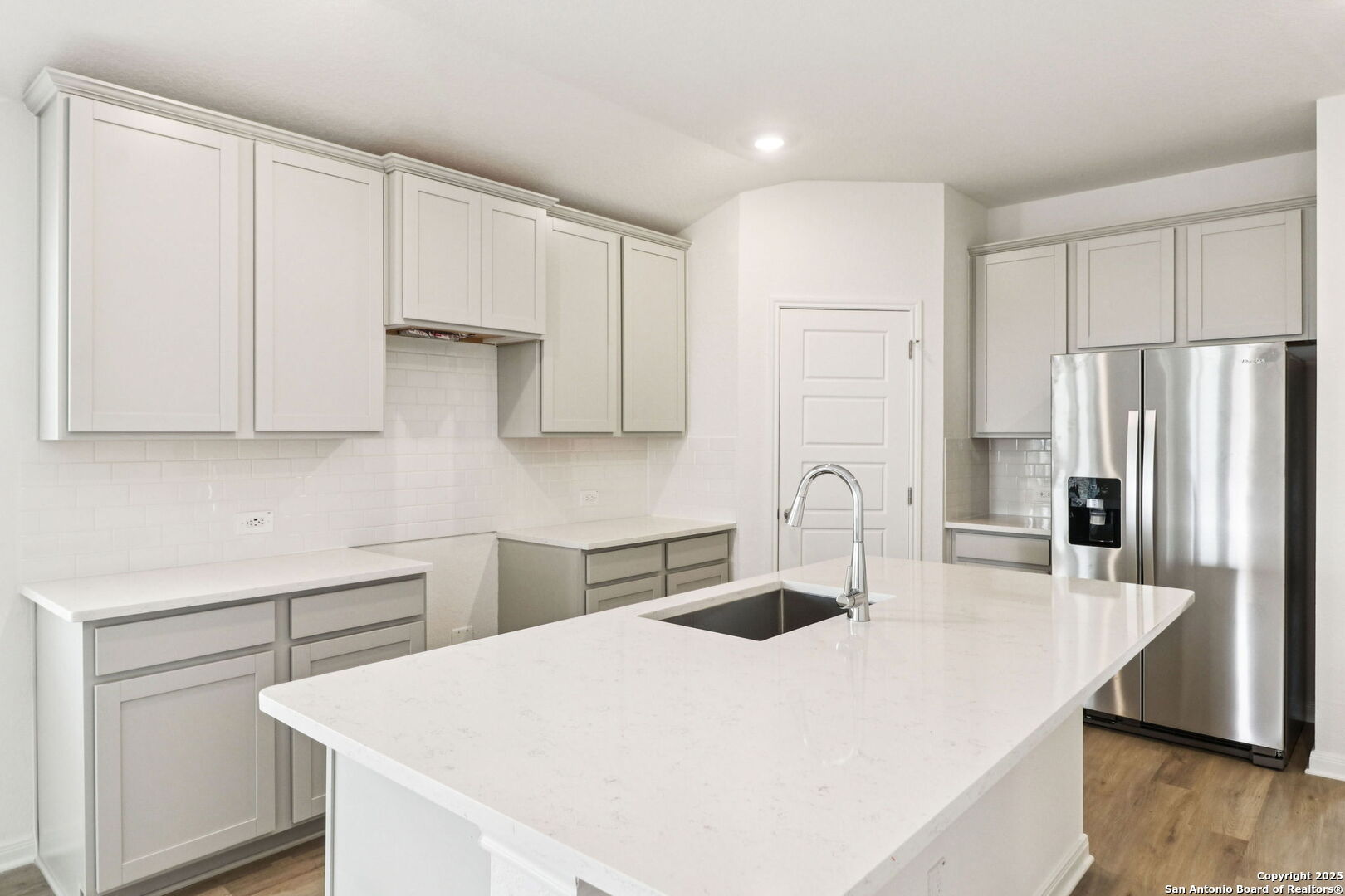 9634 Grand Via Boulevard Converse TX 78109