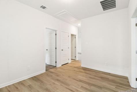 9634 Grand Via Boulevard Converse TX 78109