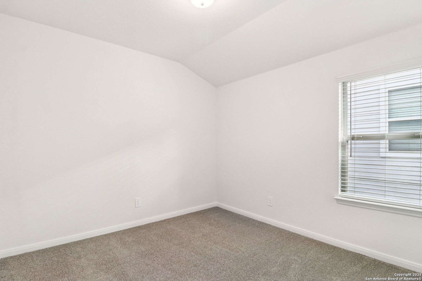 9634 Grand Via Boulevard Converse TX 78109