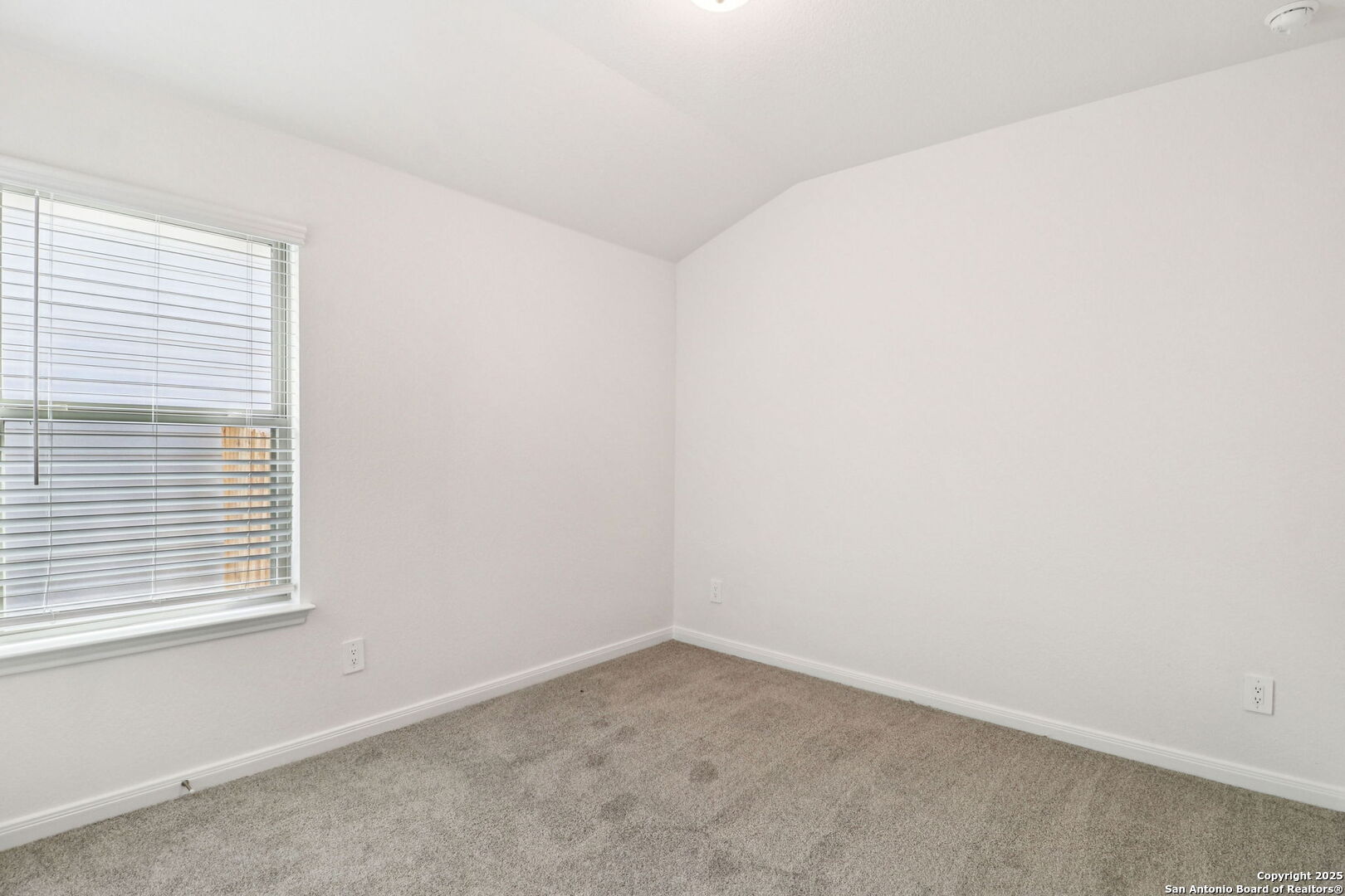 9634 Grand Via Boulevard Converse TX 78109