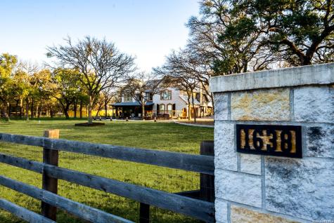 1638 Rolling Creek Road Spring Branch TX 78070